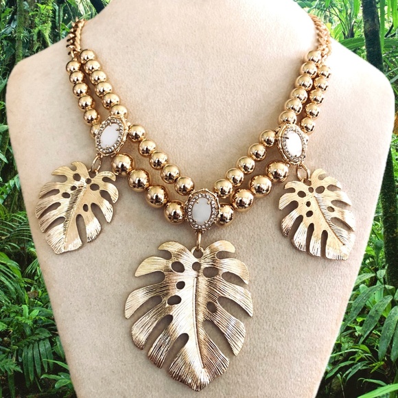 LILLY PULITZER NECKLACE NWT EXQUISITE MONSTERA LEAF NECKLACE ⭐️JUNGLE VIBE GOLD - Picture 14 of 16